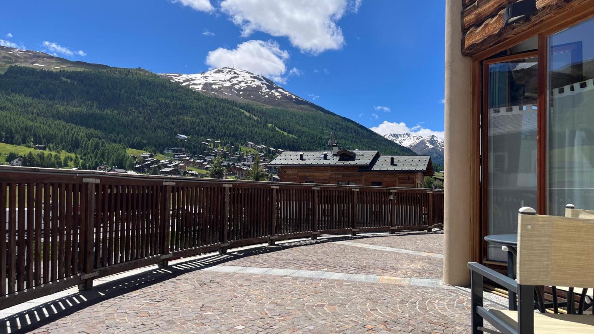 Hotel Flora Livigno Bagian luar foto